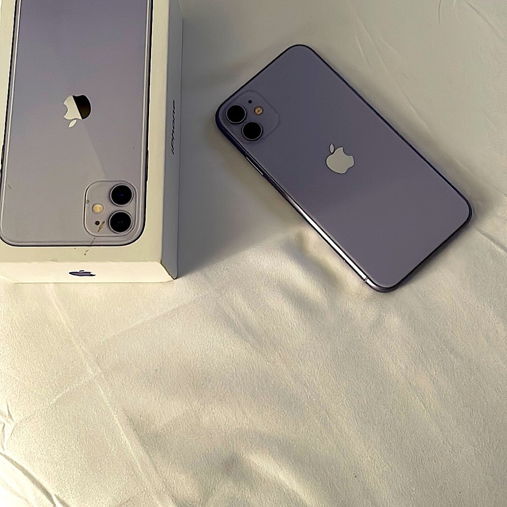 iPhone 11 (purple) unlocked with 64gb